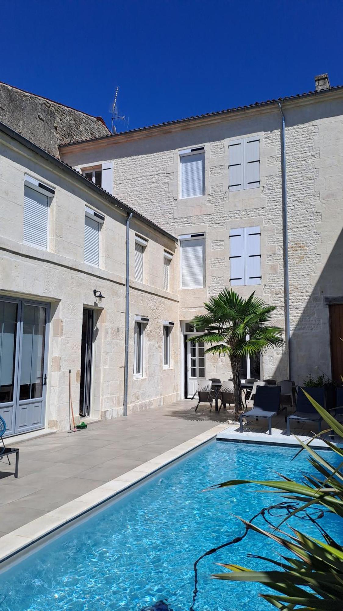 L'Angely - Chambres D'Hotes Niort Exterior photo