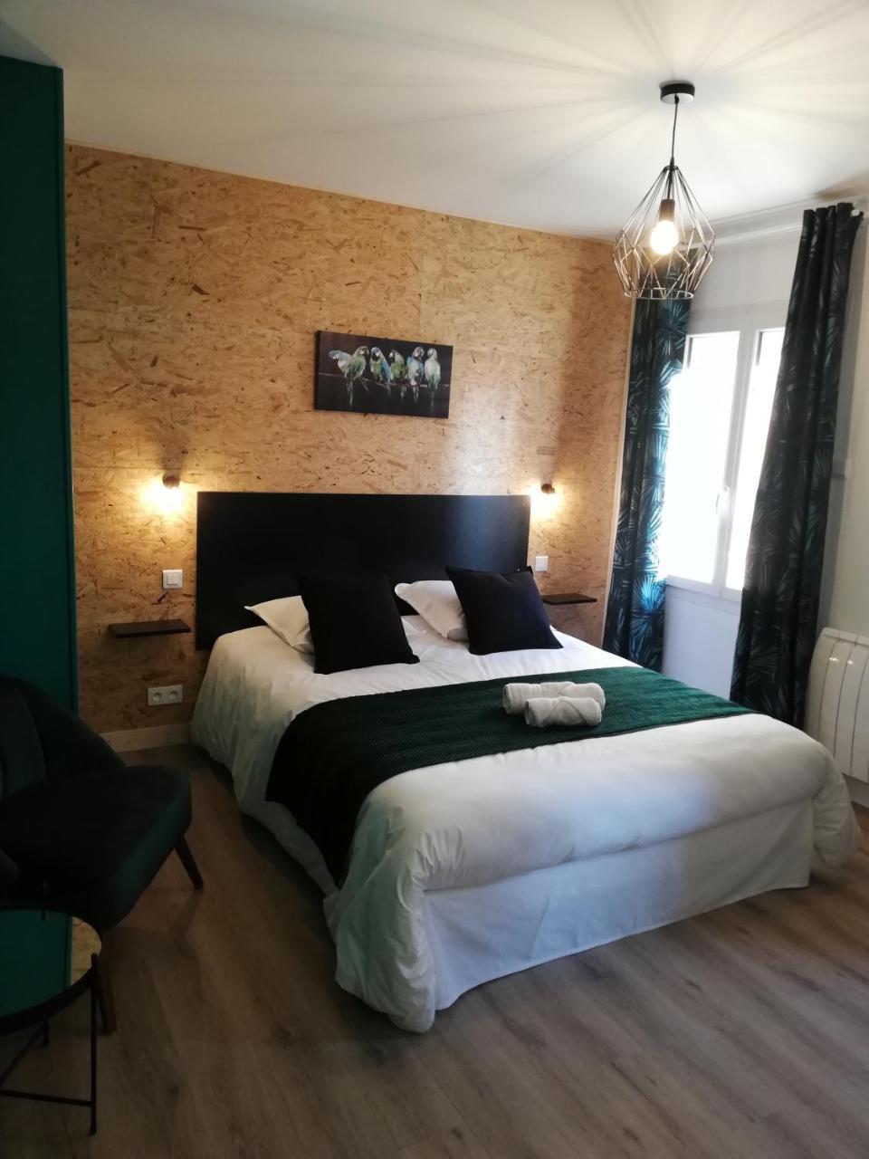 L'Angely - Chambres D'Hotes Niort Exterior photo